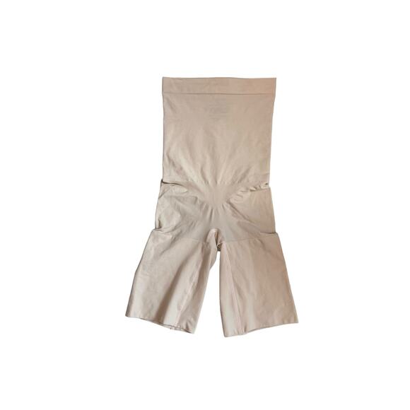 Spanx Mid Thigh High Waisted Shapewear Shorts‎ Size MEDIUM Control - Picture 1 of 7